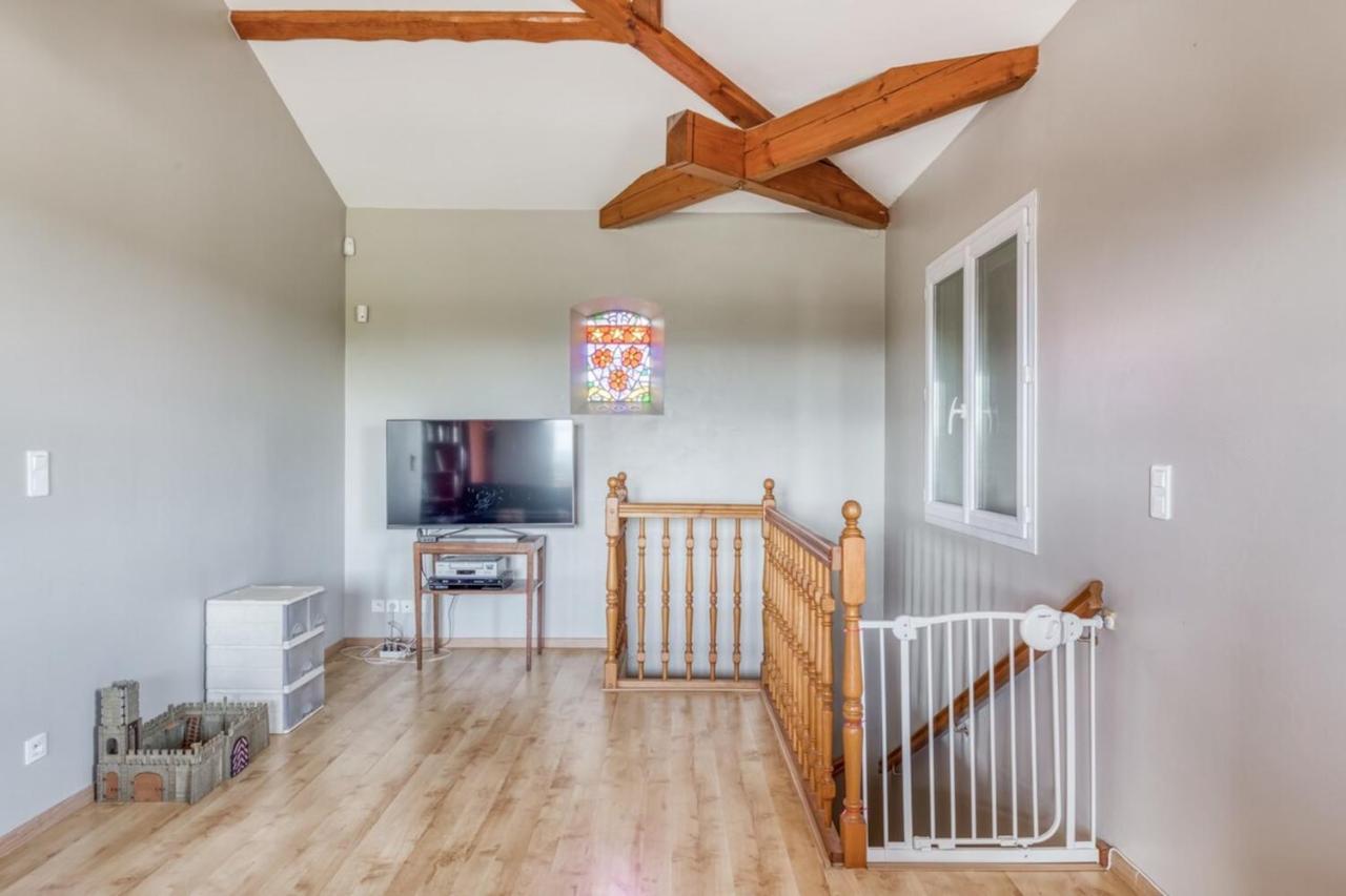 Family Villa At 1H15 From Lyon Precieux Экстерьер фото